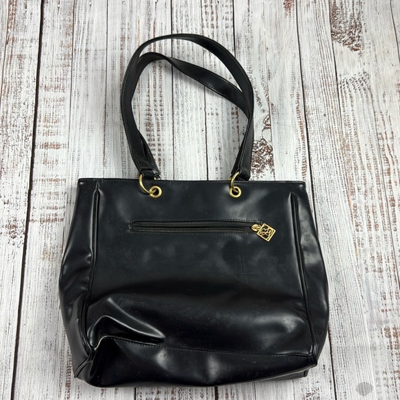 Estee Lauder Handbags - Estee Lauder black Purse